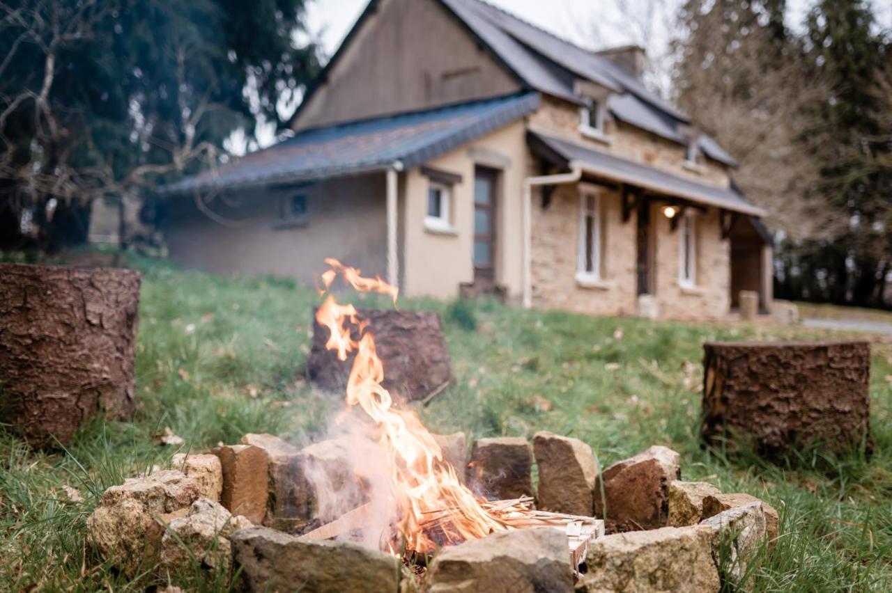 Cottage Breton - Gite De Charme En Centre Finistere Plonévez-du-Faou Exterior foto